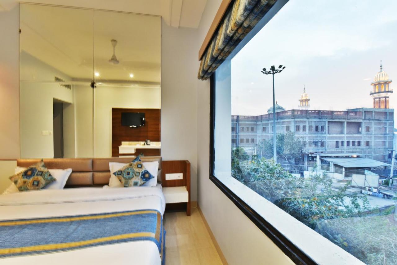 Hotel Vacation Inn Амритсар Экстерьер фото