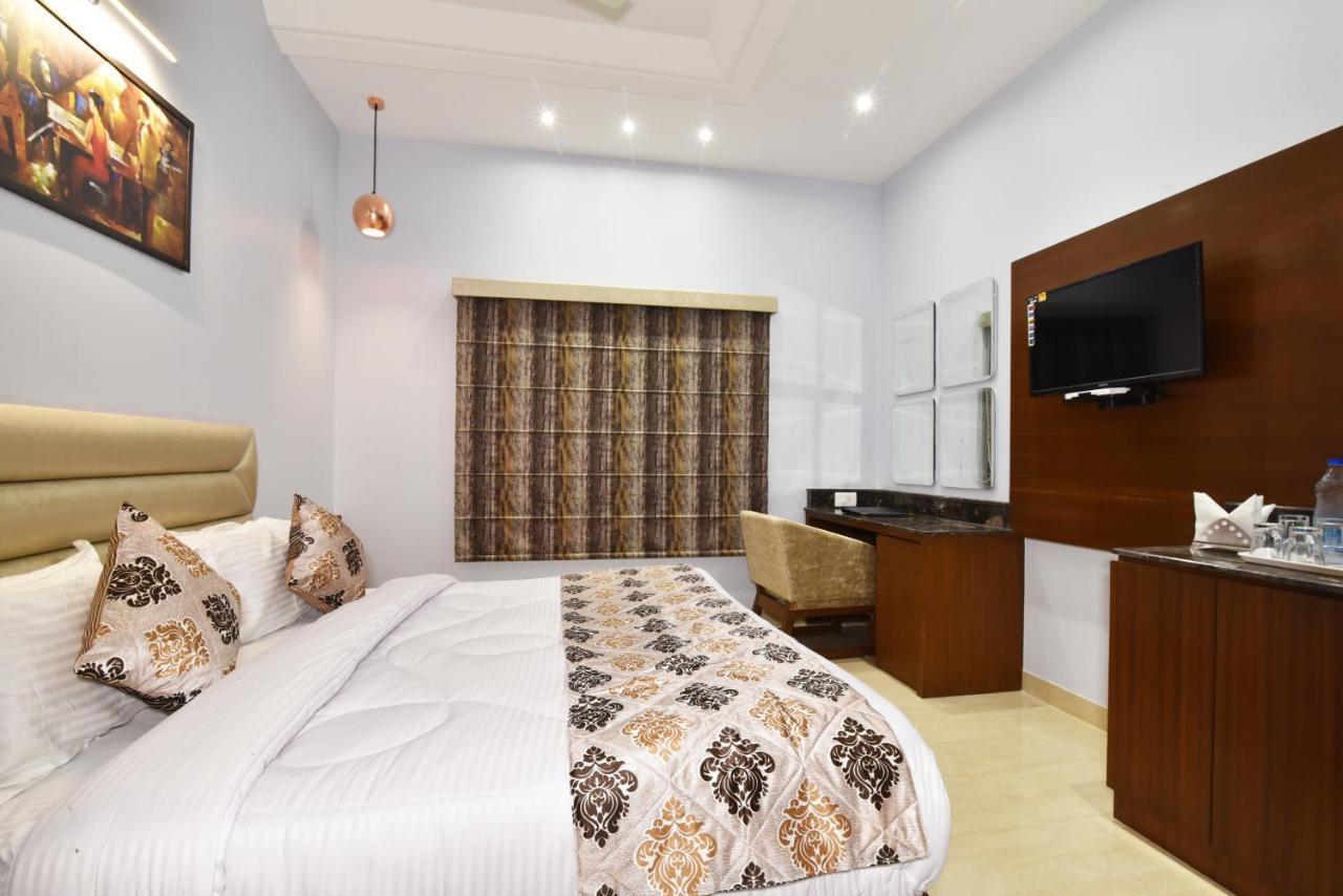 Hotel Vacation Inn Амритсар Экстерьер фото