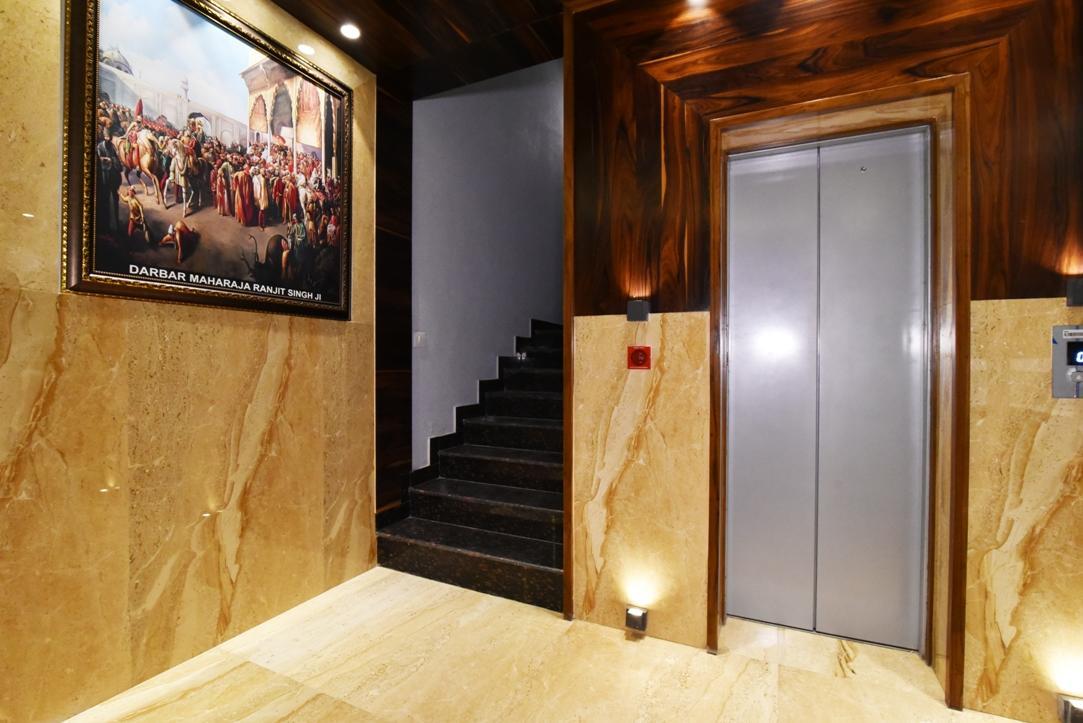 Hotel Vacation Inn Амритсар Экстерьер фото